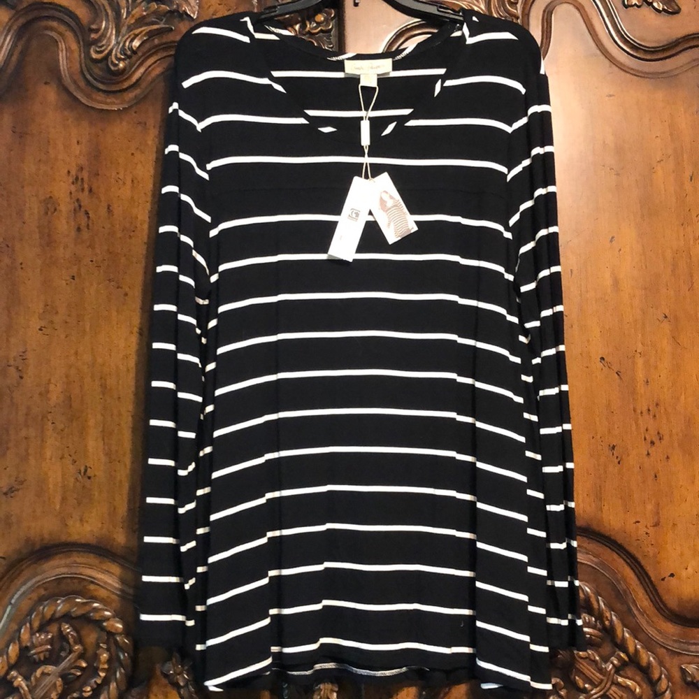 Charlie Paige 2019 Exclusive to Giftcraft Top